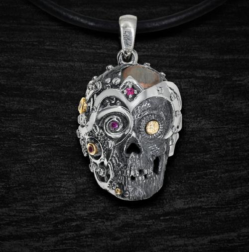 Wind Skull Pendant 